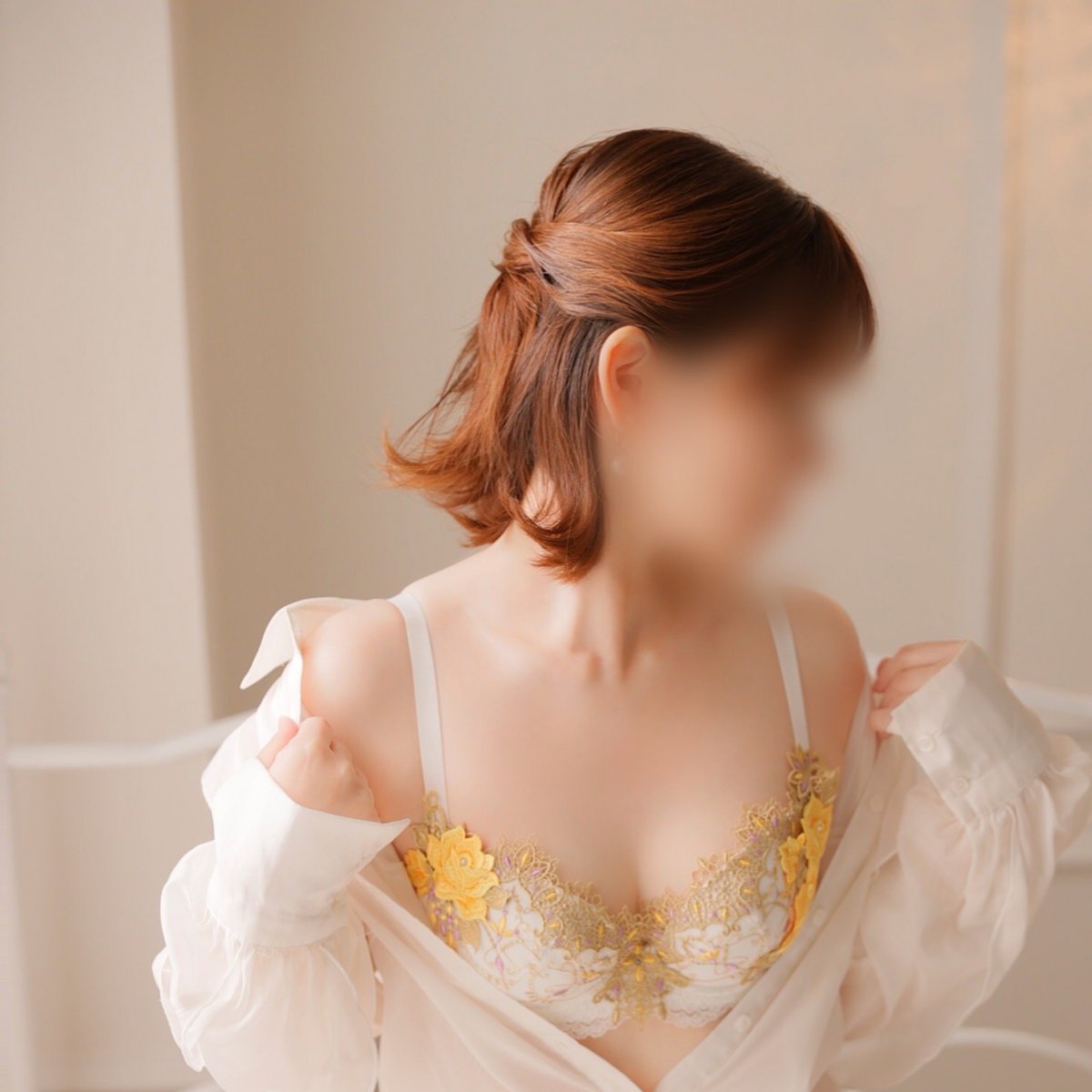 リップスティック在籍 本条 まみさん